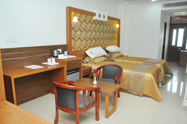 Kallada Mamatha Motels Kunnamkulam Екстер'єр фото